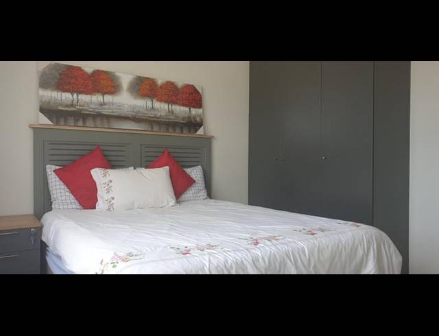 1 BEDROOM DUPLEX FOR SALE IN SANDTON CENTRAL